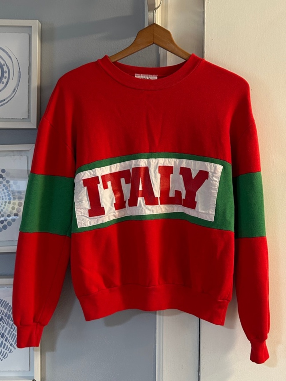 Vintage 80s ITALY Red & Green Crewneck Sweatshirt by Nutmeg Mills Size L